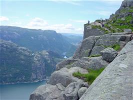 The final part of the somewhat dangerous path to Pulpit Rock, 3800m from the hostel, but the views to Lyse Fjord are already breathtaking