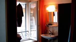Our cosy room, 417, in Bellinzona Youth Hostel