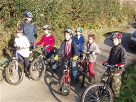 The group near Shuttaford, at the end of the Lower Hembury track