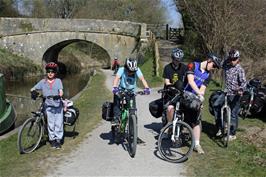 The Kennet and Avon canal path at Claverton